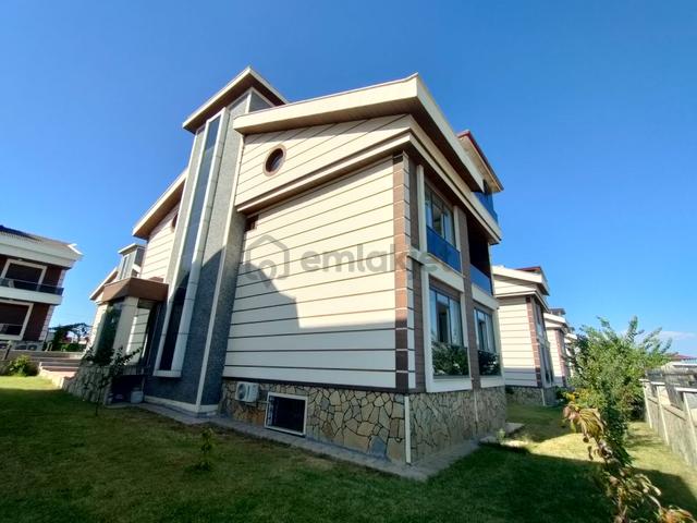 Yalova Green Hill Sitesinde, Taşınmaya Hazır, Satılık Lüks Villa 3
