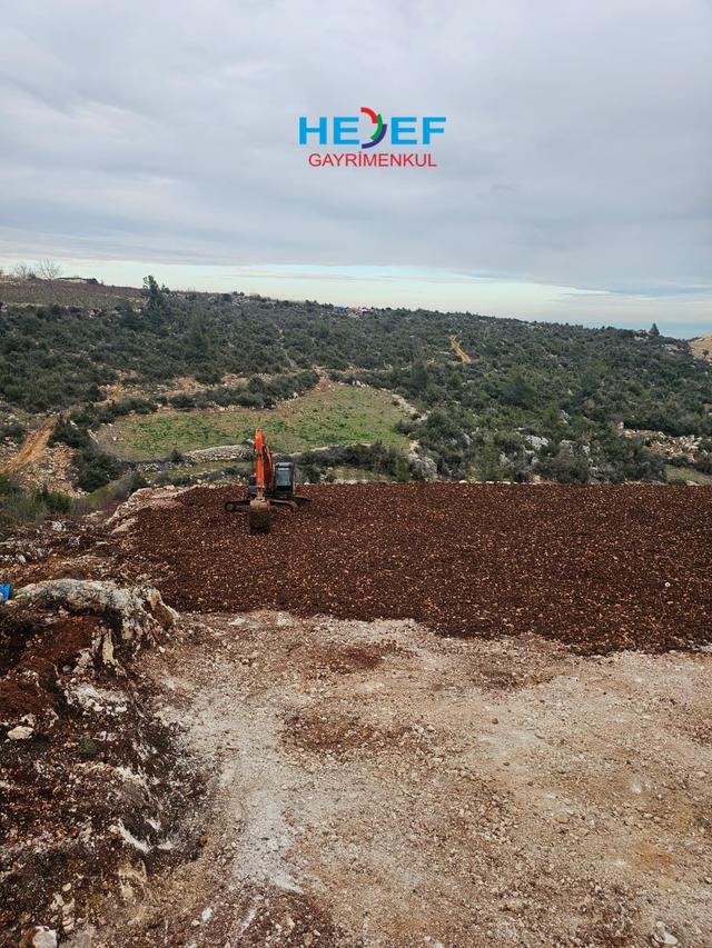 Hedef'ten Sıraç'ta Deniz Manzaralı Satılık Ruhsatlı Parseller 3