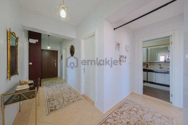 Naturel Gayrimenkulden 3+1 130 M2 Geniş Daire 4
