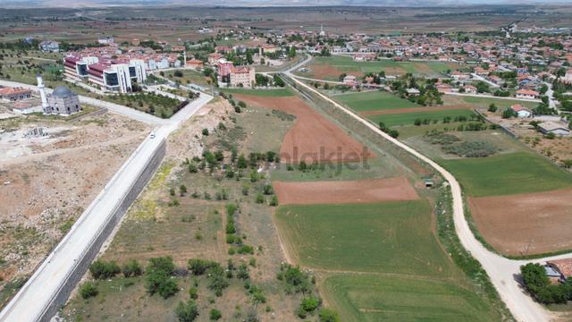Konya / Akören / Ağalar Mahallesinde 854 M² Müstakil Tapulu Konut İmarlı Arsa 5