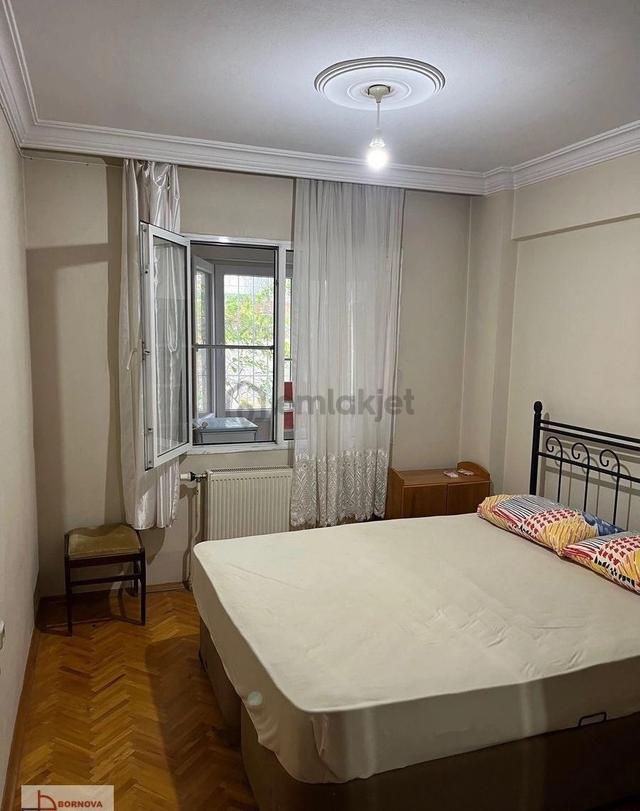 Balçova Korutürk Te Üniversiteye Yürüme Mesafesinde Eşyalı 5