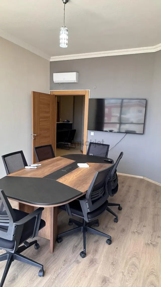 Alanya Çevre Yolu Üzerinde Plaza Bölgesinde Devren Kiralık Office 4