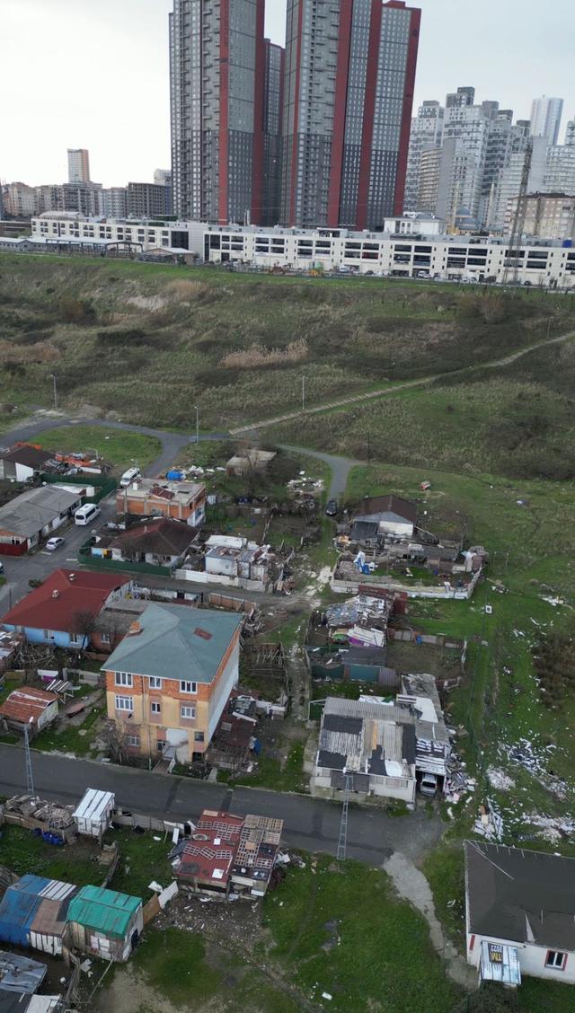 Bu Konum Kaçmaz!esenyurt Gökevlerde Yerleşim İçinde 150 M² Arsa 3