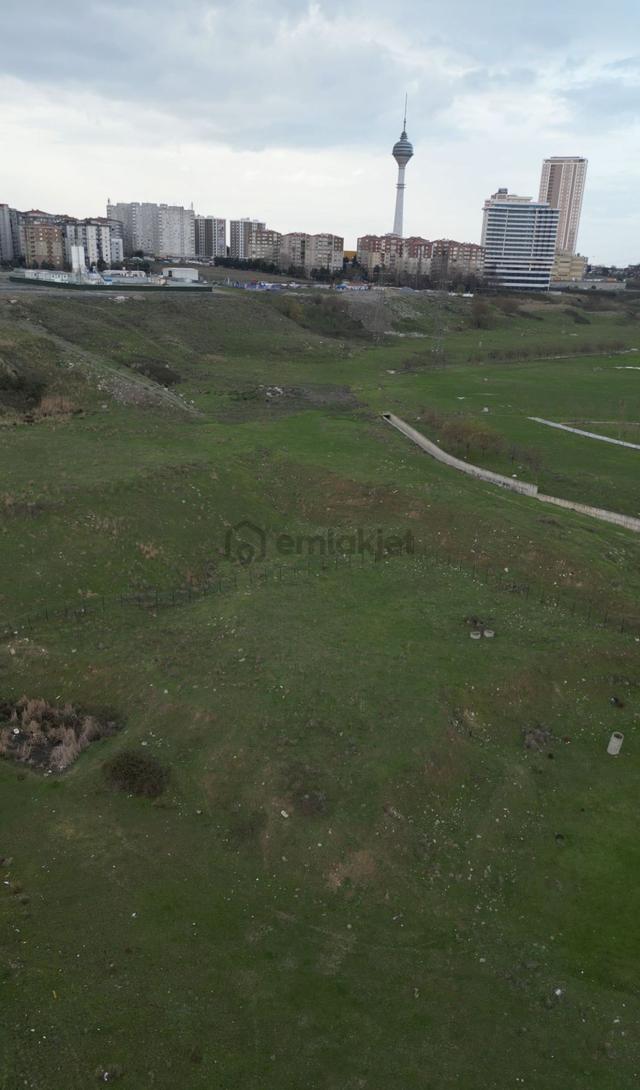 Bu Konum Kaçmaz!esenyurt Gökevlerde Yerleşim İçinde 150 M² Arsa 2