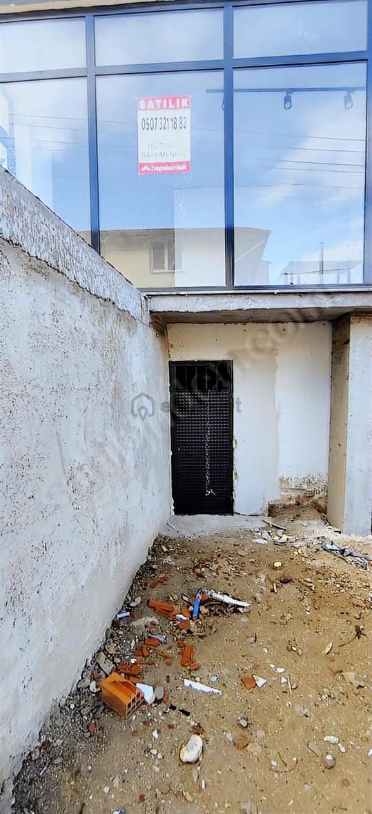 Bakırlı Mahallesinde Toplam 200 M2 Harika İş Yeri 4.200.000 Tl 4