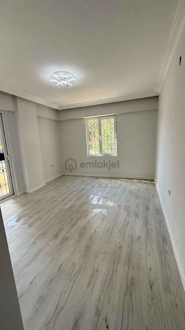 Didimde Satılık Geniş 2+1 Ayri Mutfak Diare 2