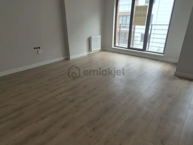 Ank Çank Bahcelievler Yeni Binada Ön Cephe Satılık 2+1 Daire 1