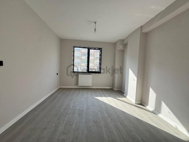 Çorlu Muhuttin Mah Satılık 2 +1 Sıfır A Mutfak Daire 2