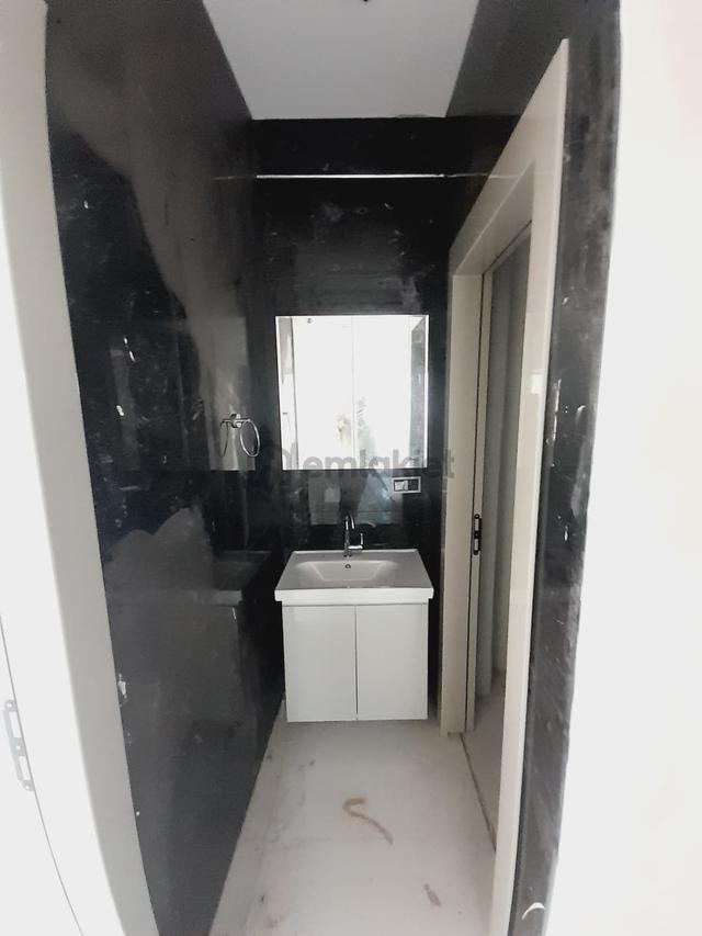 Kaan Emlaktan Şemiklerde Naz Bayrak Yakını 2+1 Sıfır Lüks Daire. 5
