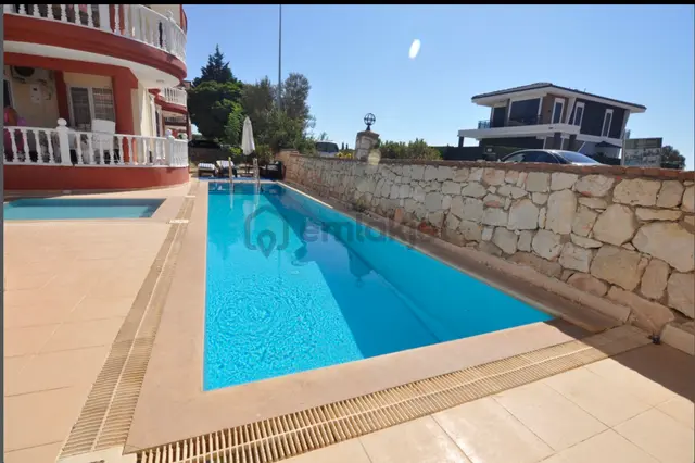 Didim Efeler'de Geniş Ailelere Uygun Villa 5+1 3