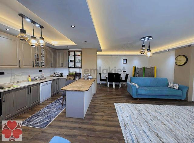 Çarşı Merkezde 175 M2 Full Lüx Yapılı-asansörlü-kaçmaz Daire !!! 5