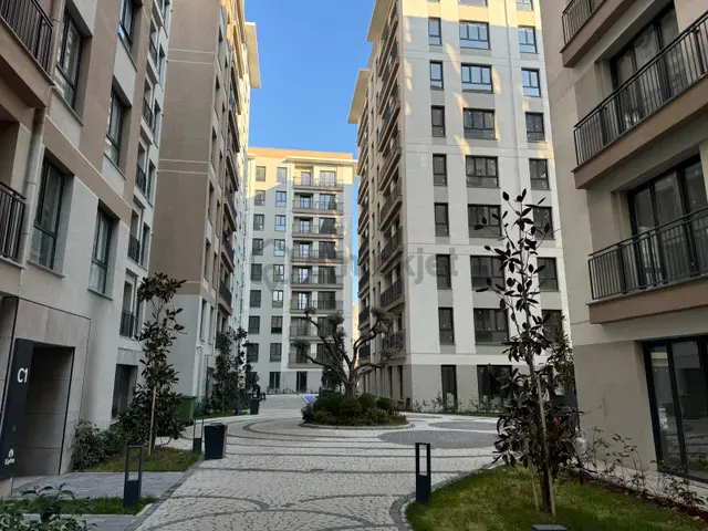 Beylikdüzü Kiptaş Kırlangıçevler Satış Ofisinden Sıfır Daireler 1