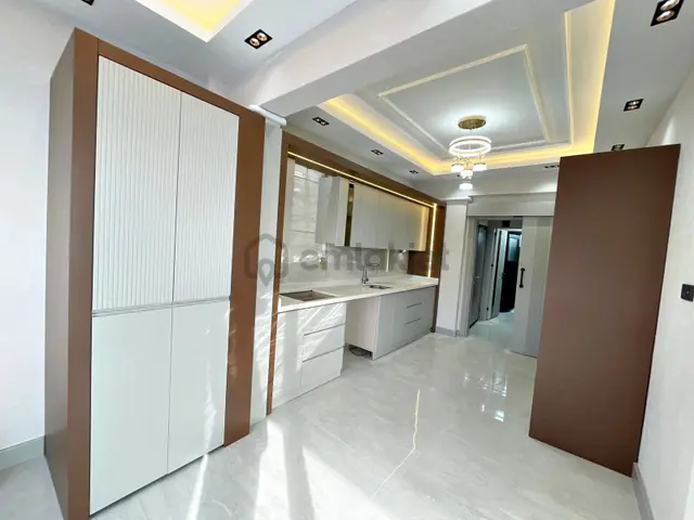 Göktürk'te Yemek Odalı Ebeveyn Bnayolu Şık Tasarım Ultralüx 2.5+1 3