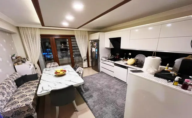 Keçiören Ufuktepede Site İçinde 3.5+1+kiler Çift Banyo Kapalı Havuzlu Ful Yapılı 2