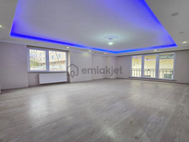 Satılık Merkezi Konum 2+1 Arakat Daire 1