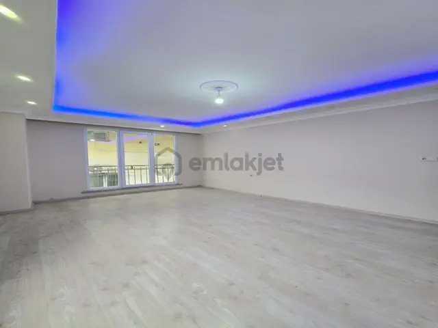 Satılık Merkezi Konum 2+1 Arakat Daire 2