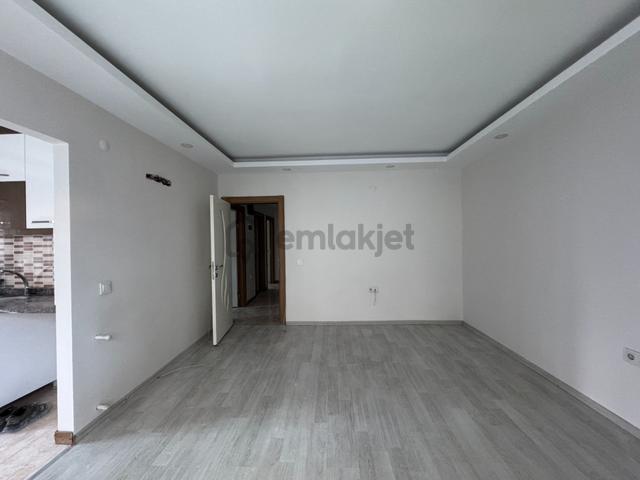 Büyükşehir Belediye Yanında Her Şeyi Ayrı 2+1 Daire 5