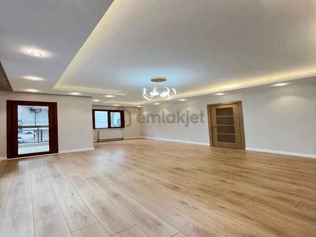 Gürpınar Sahilde Satılık Sıfır 3+1 Arakat Daire 3