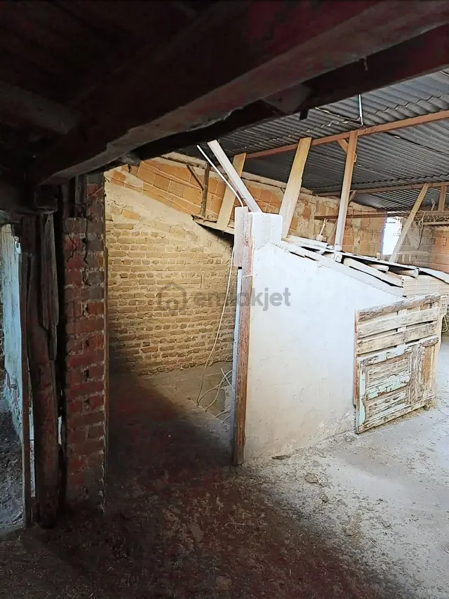 Tenekeciler Çarşısında Ticari+konut İmarlı Satılık Arsa 4