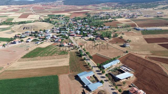 Konya / Akören / Karahüyük Mahallesinde 552 M² Müstakil Tapulu Konut İmarlı Arsa 3