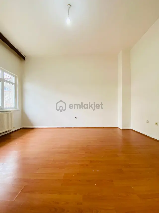 Ertuğrulgazi'de Cemal Gürsel Cad. Yakını Giriş Katta Satılık 2+1 Daire !!! 5