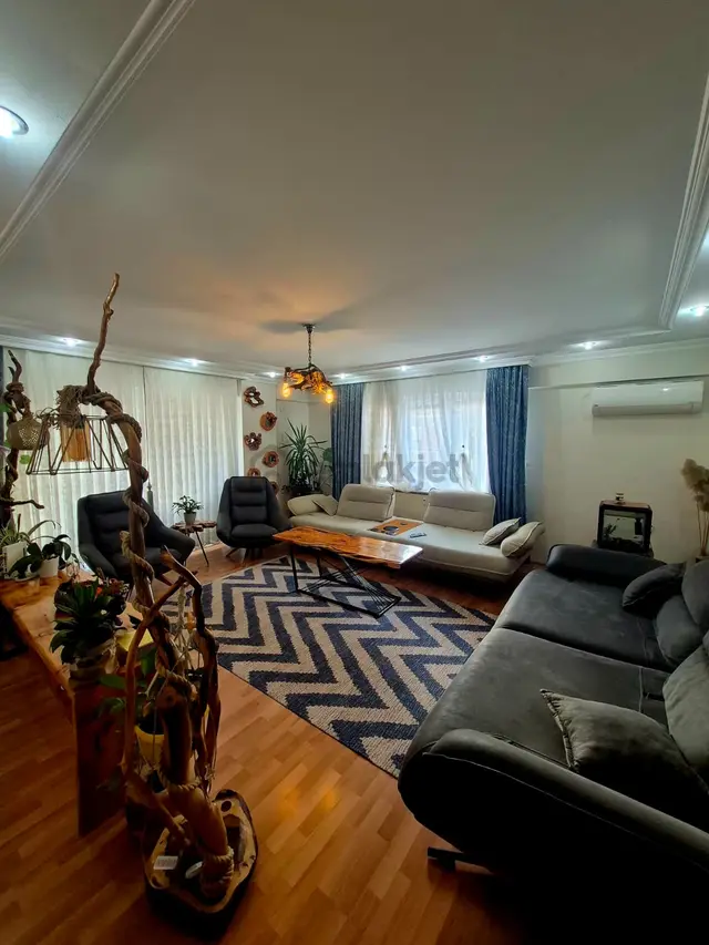 Kaan Emlaktan Bağbaşı Yeniyolda 3+1 170 M2 Satılık Daire 4