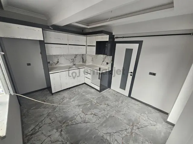 Sincan Yenikentte Satılık 2+1 Sıfır Daire Ara Katta Uygun Fiyat Daire