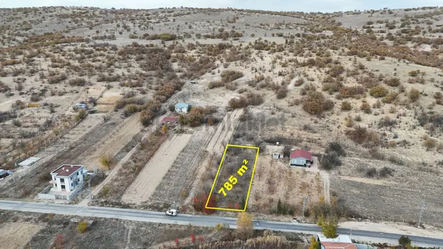 Konya / Meram / Çomaklar Mahallesinde 785 M² Müstakil Tapulu Tarla 1