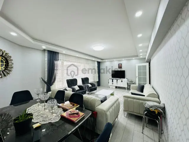 Karapürçek'te Full Yapılı Asansörlü 140 M2 3+1 Katta Satılık Daire !! 2