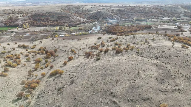 Konya / Meram / Çomaklar Mahallesinde 2.386 M² Müstakil Tapulu Tarla 2