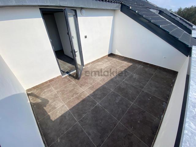Mera Emlaktan Avcılarda Deniz Manzaralı Havuzlu 4+1 Lüx Villa 5