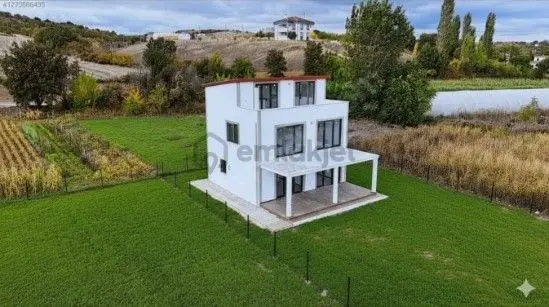 Sahibinden Fırsat! 518 M² Arsa İçinde Müstakil Ev 1