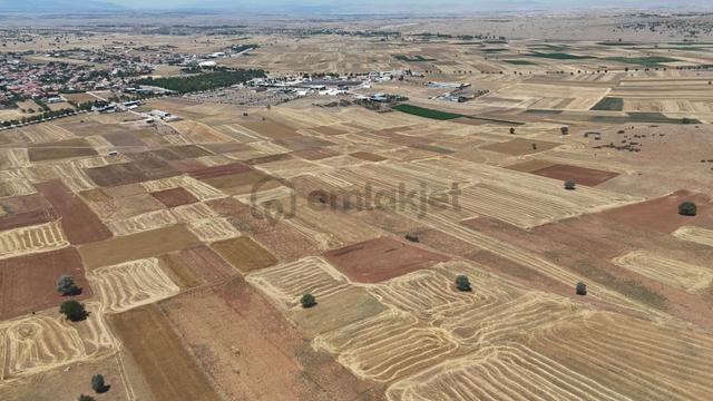 Konya / Akören / Hacılar Mahallesinde 2.213 M² Müstakil Tapulu Tarla 4