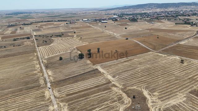 Konya / Akören / Tülce Mahallesinde 1.708 M² Müstakil Tapulu Tarla 4