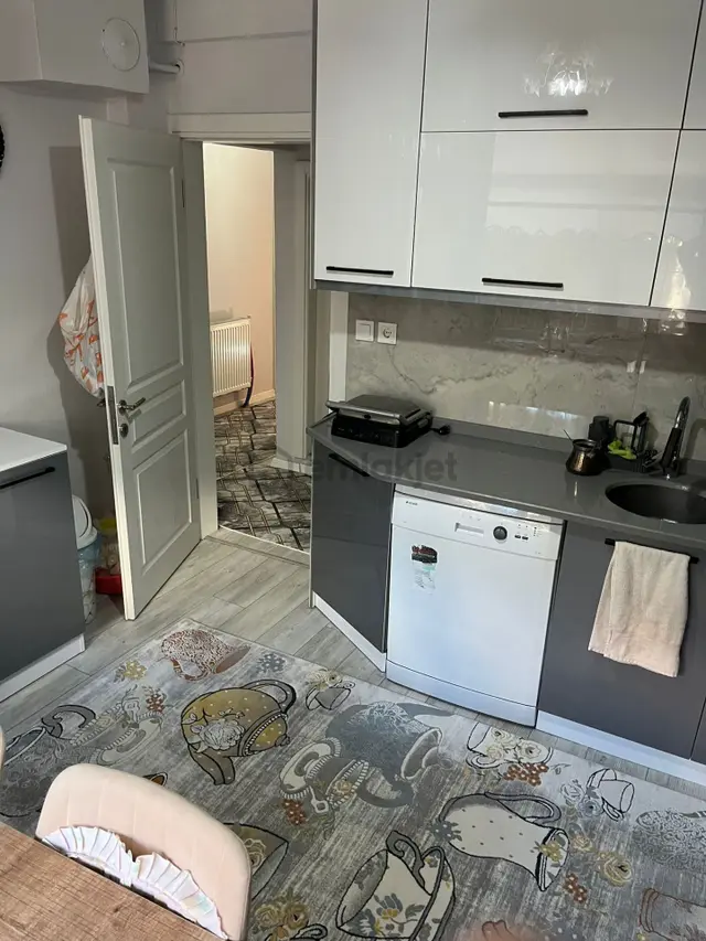 Balıkesir Gönen Kurtuluş Mah. 3+1 Satılık Daire Bakımlı Merkezi Konumda 3