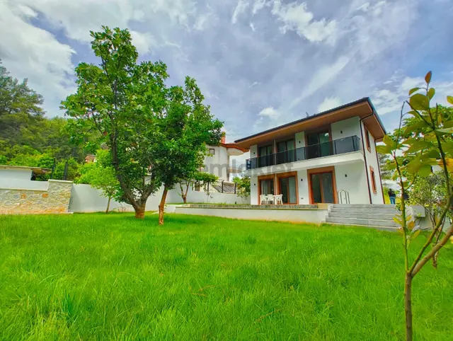Marmarise Yakın Mesafede Doğa Manzaralı Muhteşem Villa 4