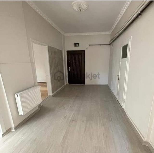 Fevzi Çakmakta 3+1 Merkezi Sistem Dıştan Giriş Li Bodrum Kat İçi Temiz Yapılı Daire 5