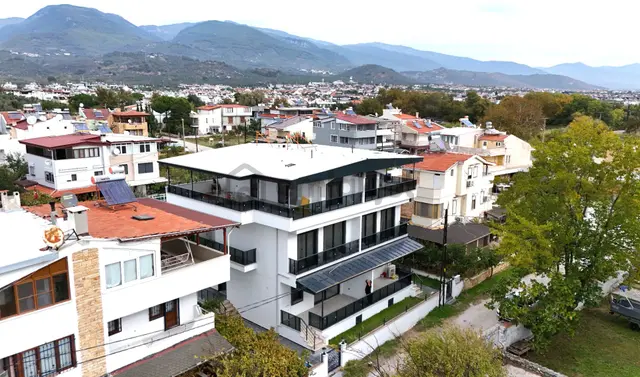 Yiğit'ten Güre'de 3+1 Denize 100 Metre Tripleks Lüks Villa 1