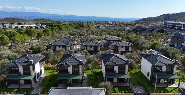 Yiğit'ten Güre'de Sessizliğin Sesini Dinleyeceğin 3+1 Villa 3
