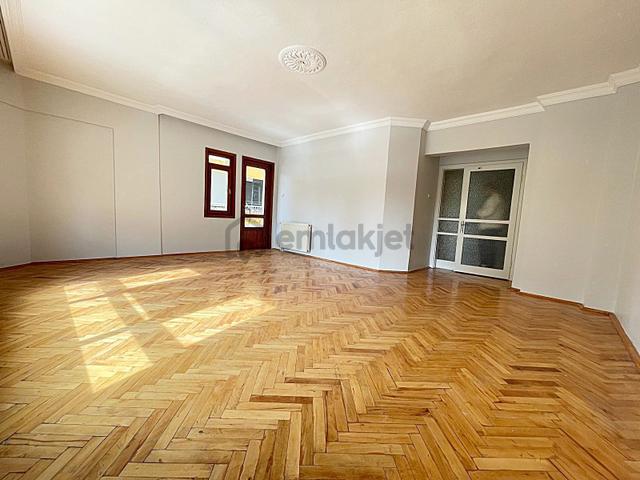Keçiören İncirli De Cad Üzerinde 3+1 Katta Bağımsız Daire 5
