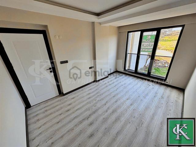 Çelik Emlaktan Yeni Mah 2+0 Oturuma Hazır Kiralık Daire 2