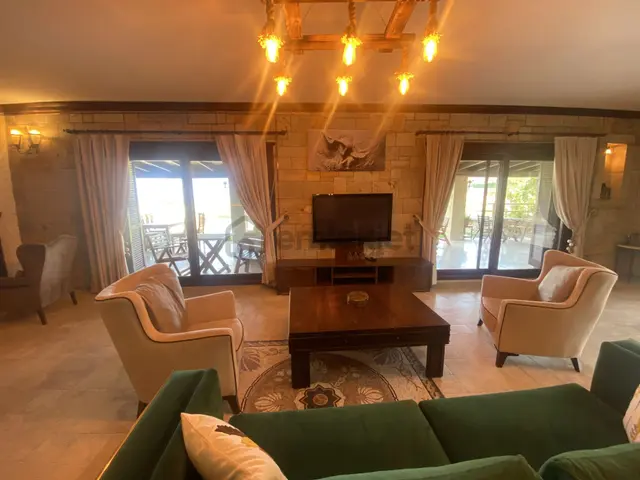 Balıkesir Ayvalık Ta Satılık Butik Otel. 3