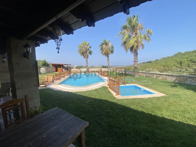 Balıkesir Ayvalık Ta Satılık Butik Otel. 2