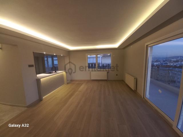 Karşıyaka Ordu Caddesi Üzerinde Satilik Full Tadilatlı Deniz Manzaralı 3+1 Daire Karşıyaka Ordu Caddesi Üzerinde Satilik Full Tadilatlı Deniz Manzaralı 3+1 Daire