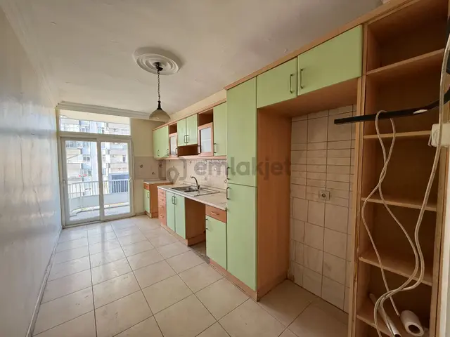 Barajyolu Cadde Üzeri 3+1 165 M2 Kapalı Mutfak Satılık Daire 4
