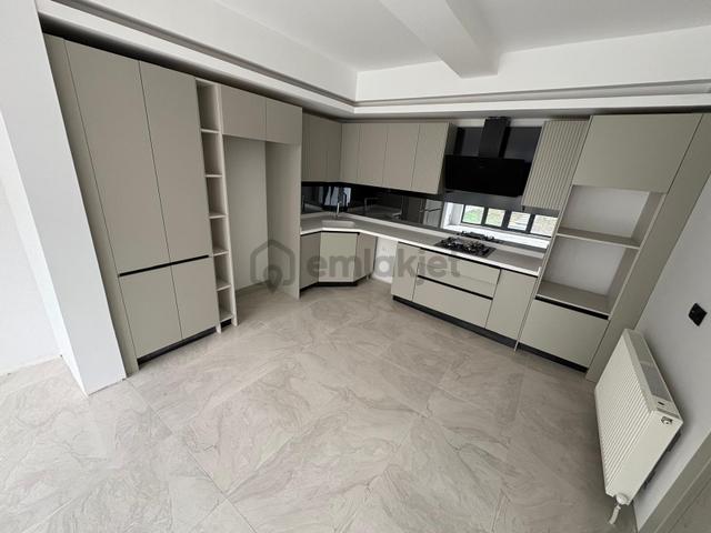 Sym'den Bağlıca Mh Ebeveny B. Giyinme Odalı 4+1 Villa 5