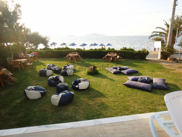 Balıkesir Ayvalık Ta Satılık Otel.denize Sıfır. 1