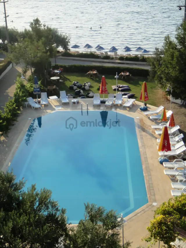 Balıkesir Ayvalık Ta Satılık Otel.denize Sıfır. 3