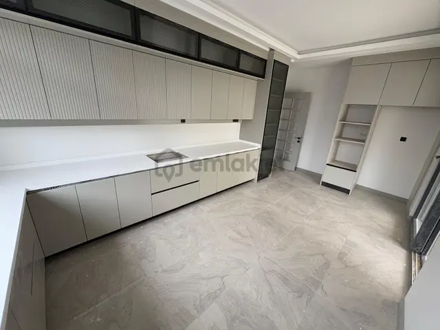 Sym'den Bağlıca Mh Ebeveny B. Giyinme Odalı 3+1 Villa 5