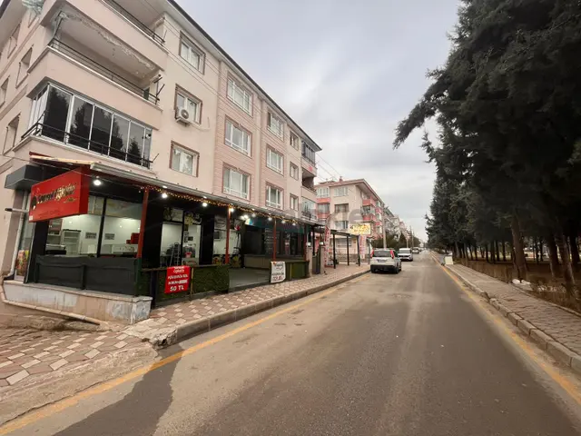 Ankara Kazanç'tan Pınarbaşında Zafer İçyer Caddesi Yakını Koşuyolu Cepheli Full Yapılı Dükkan 4